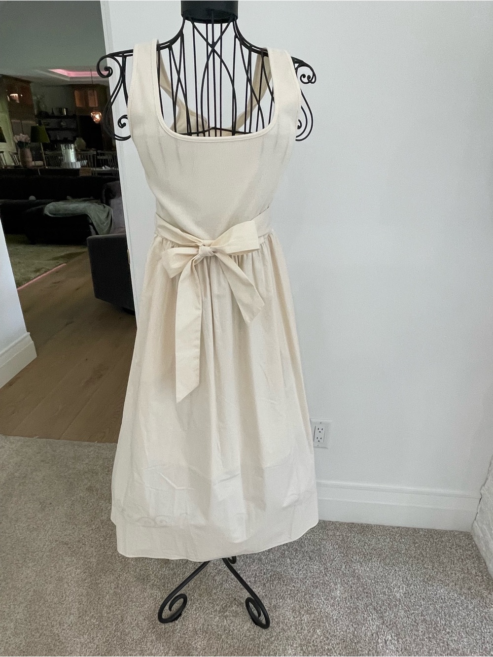 Who What Wear Cream Sleeveless Midi Dress with Waist Tie